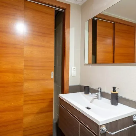 Апартаменты Piso Con Piscina En El Centro De