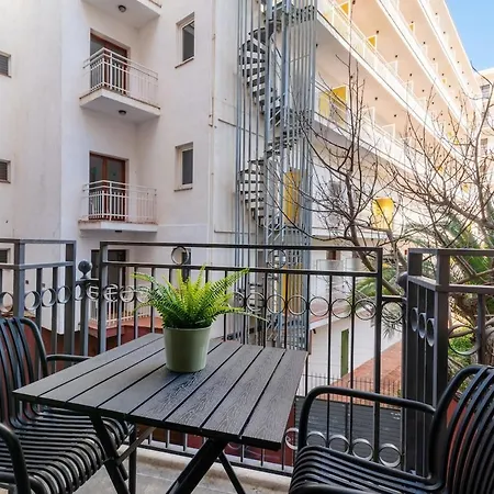 Апартаменты Piso Con Piscina En El Centro De